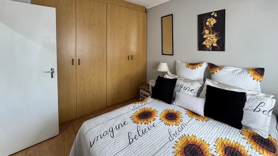 2 Bedroom Property for Sale in Parow Valley Western Cape